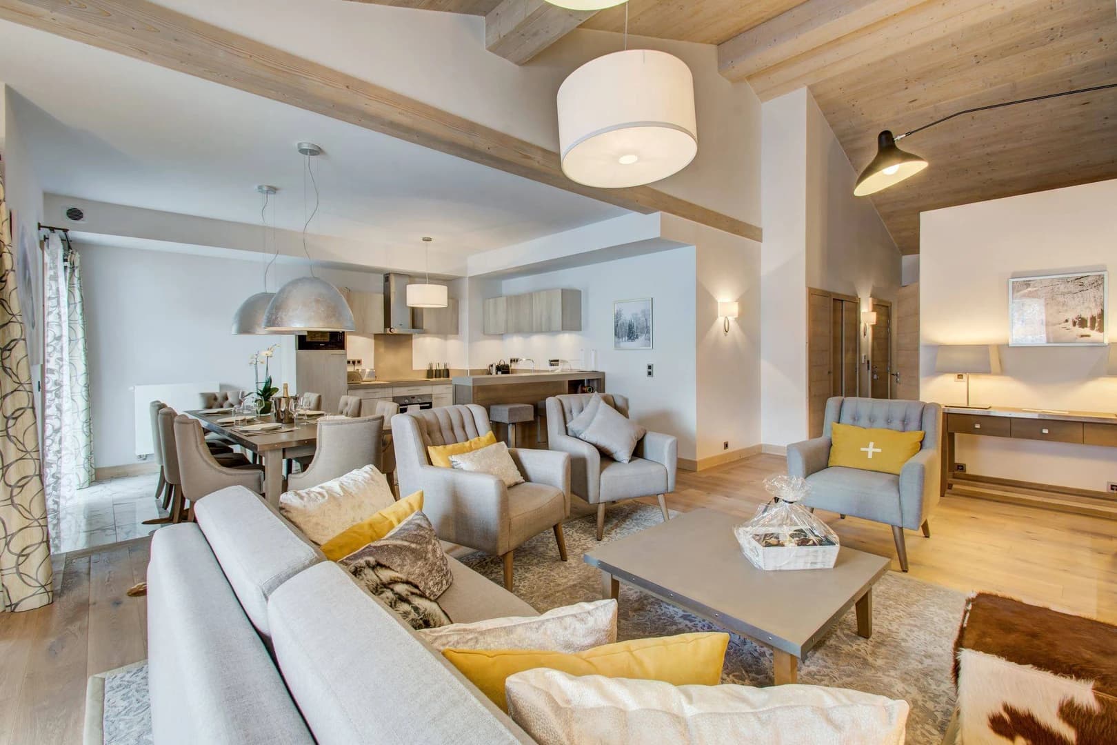 Carré Blanc 361 — Courchevel Village (1550)