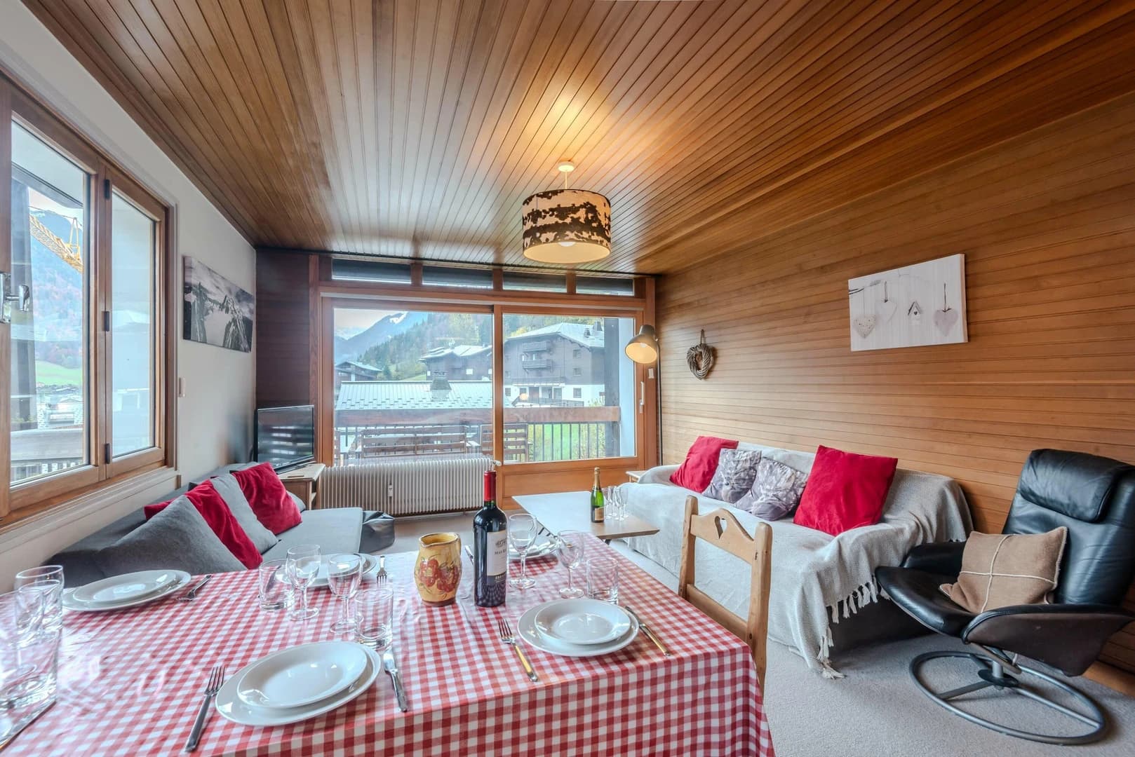 Le Major C8 — Morzine