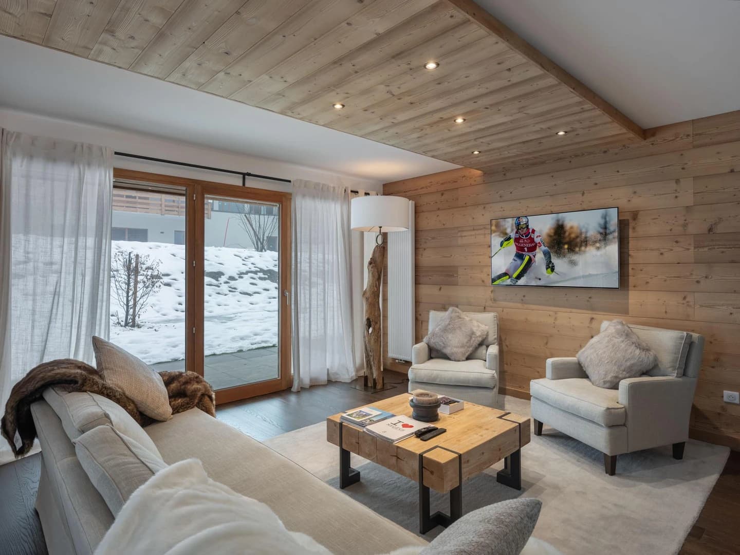 Silver Lodge C01 — Villaret