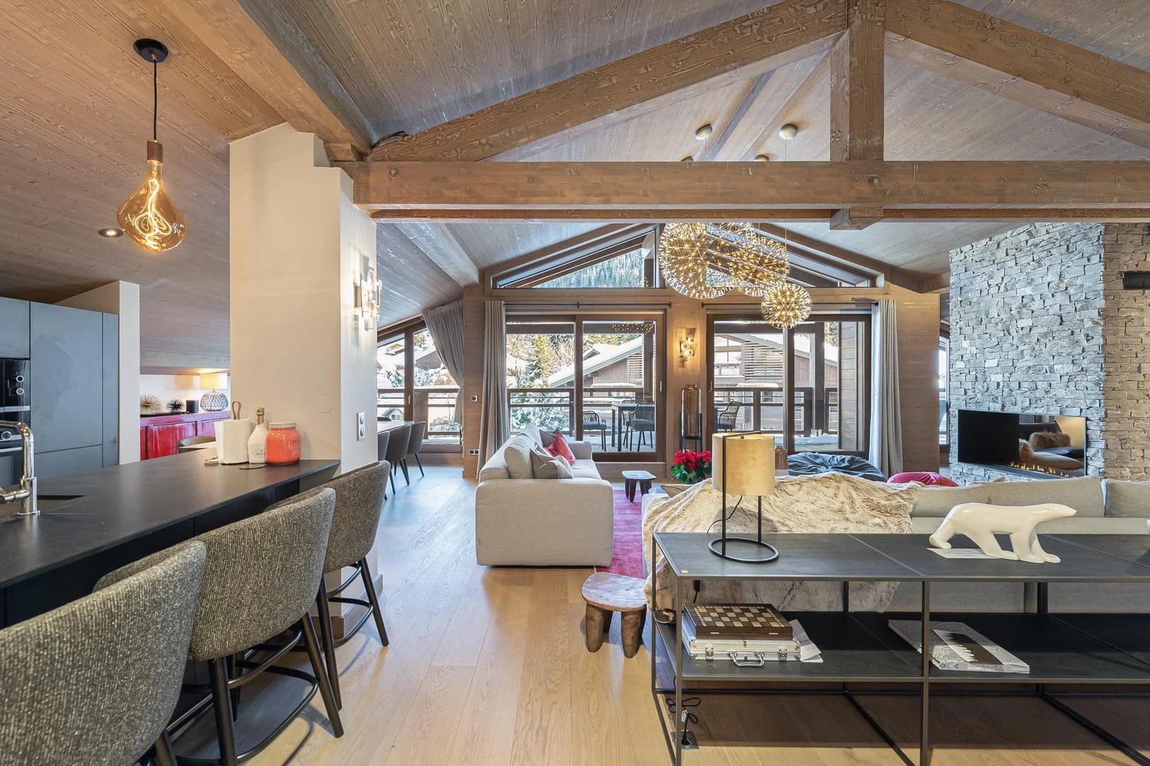 Stallion Penthouse D22 — Rochebrune