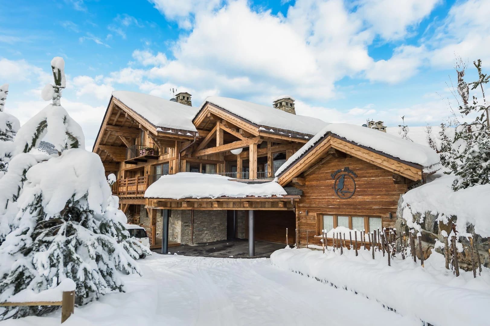 Queen Mijane — Meribel
