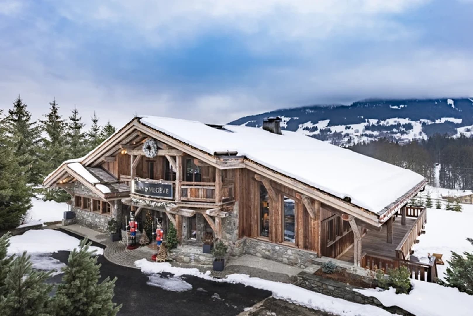 Ultima Megève — Demi-Quartier