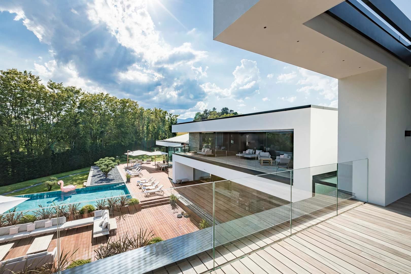 Ultima Geneva Grand Villa — Geneva