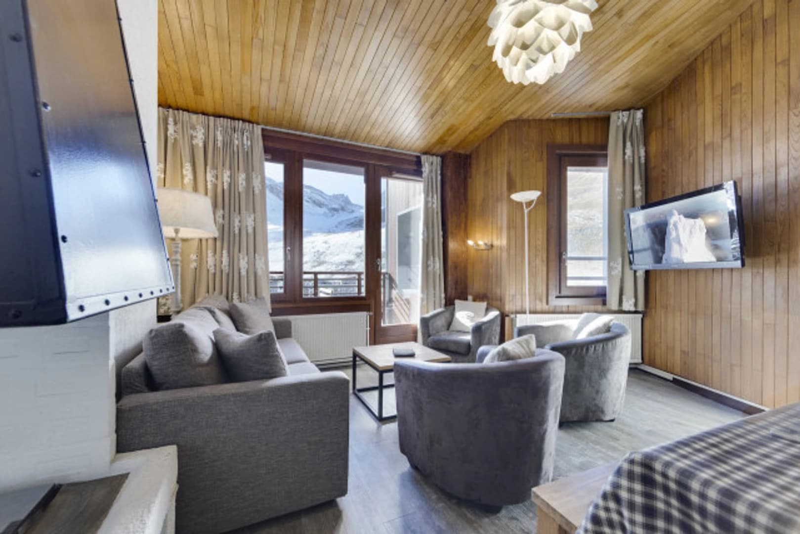 Curling B82 — Tignes