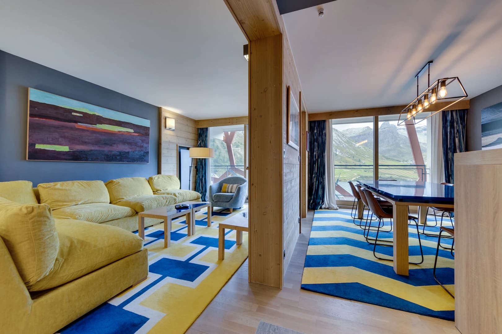 Phoenix Les Alpilles — Tignes