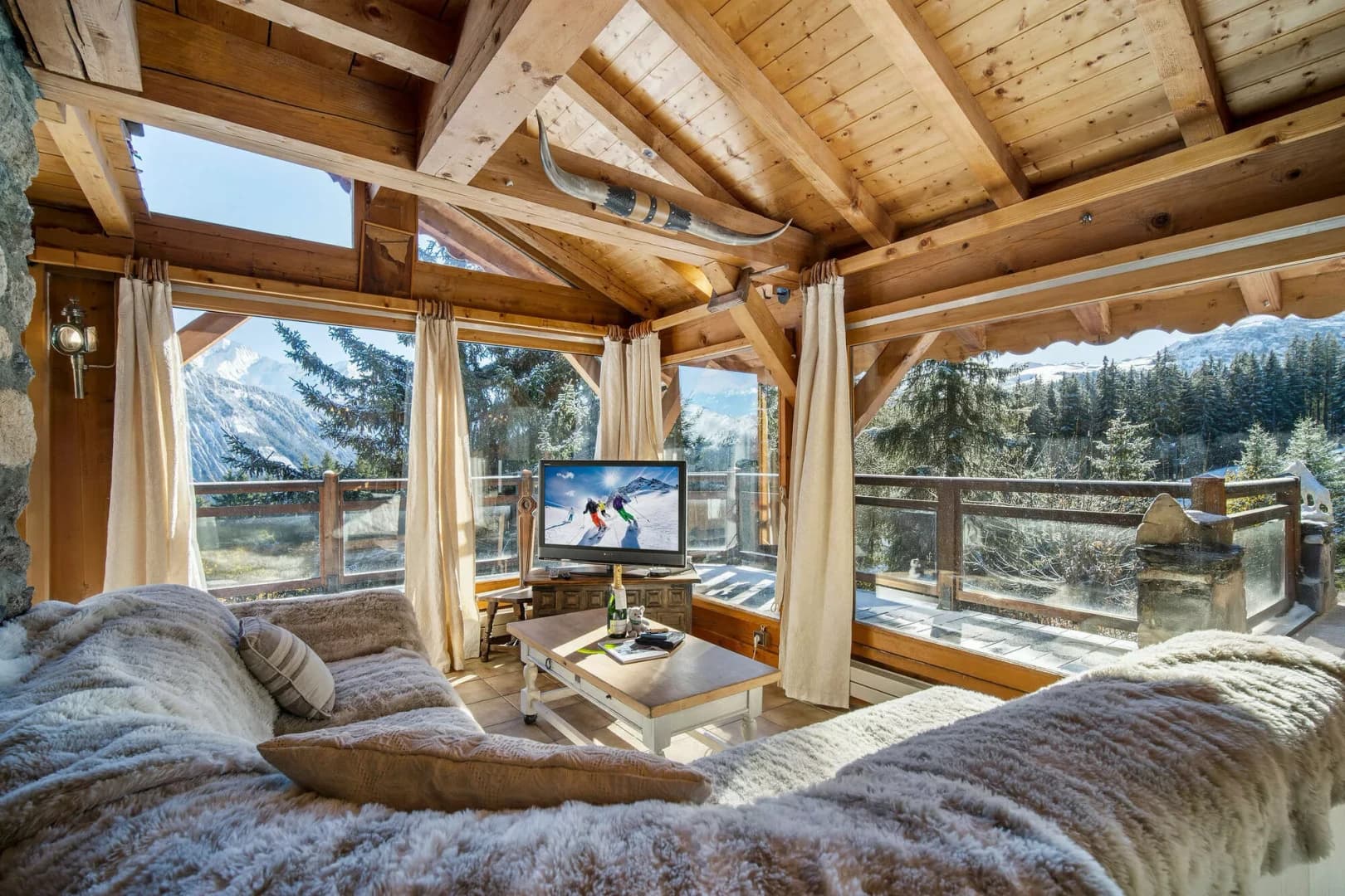 L'Ecureuil sur le toit — Courchevel 1850