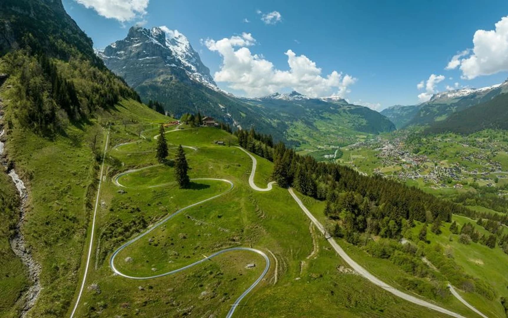 Enjoy the Pfingstegg Toboggan Run