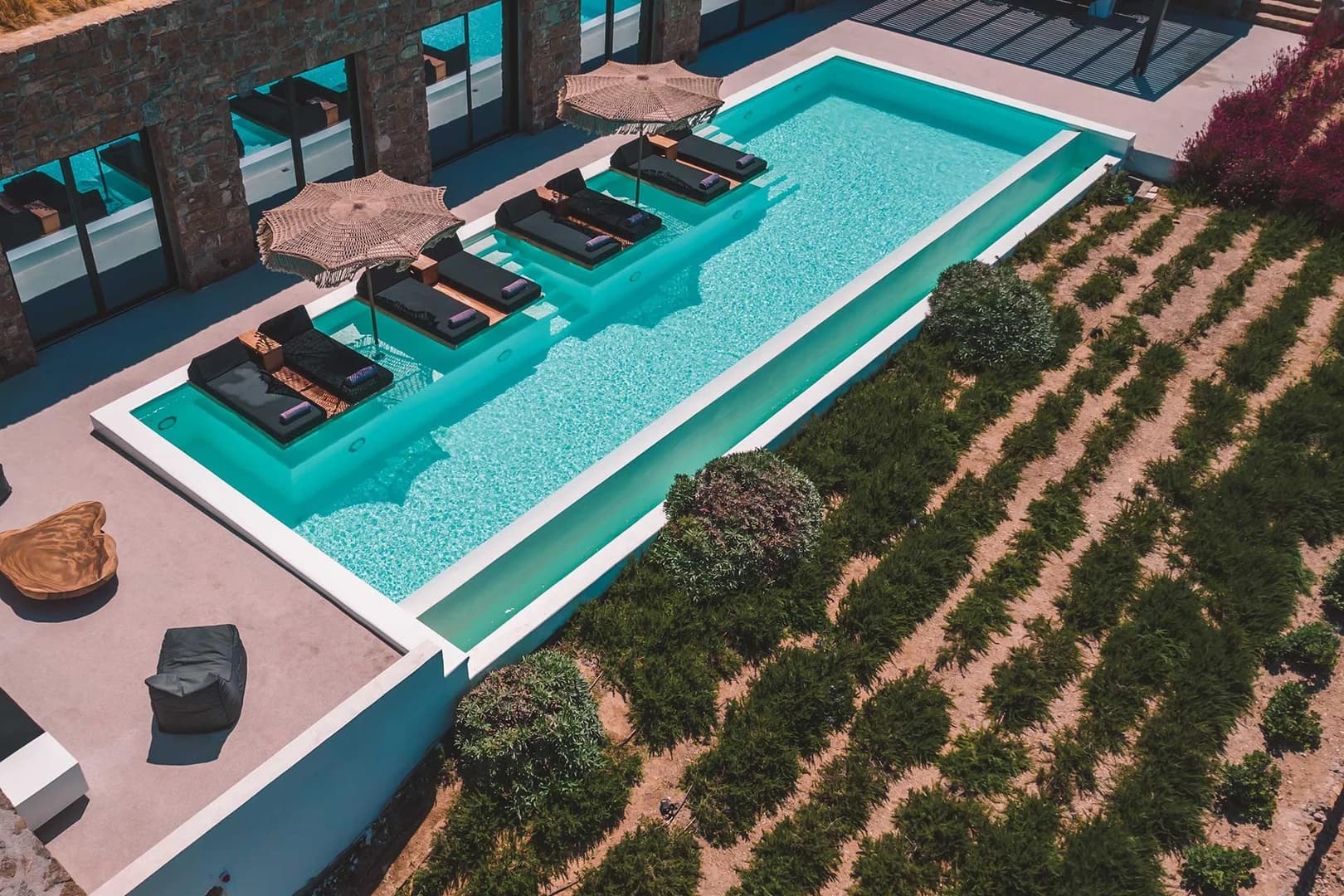 Isidora — Mykonos